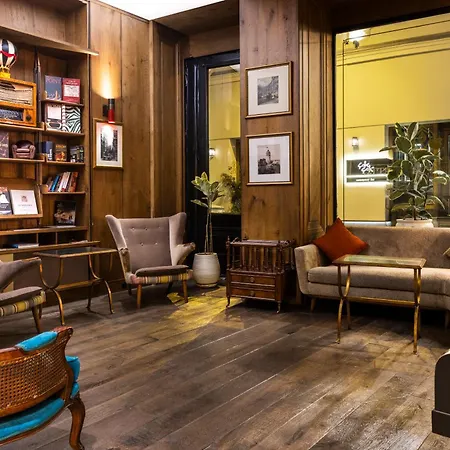 Palazzo Donizetti - Special Class Hotel