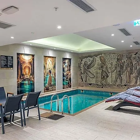 Hotel Palazzo Donizetti Istanbul, Tapestry Collection By Hilton