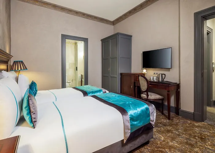 Palazzo Donizetti Istanbul, Tapestry Collection By Hilton Istanbul