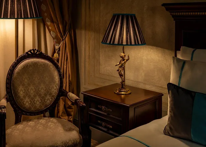 Palazzo Donizetti Istanbul, Tapestry Collection By Hilton