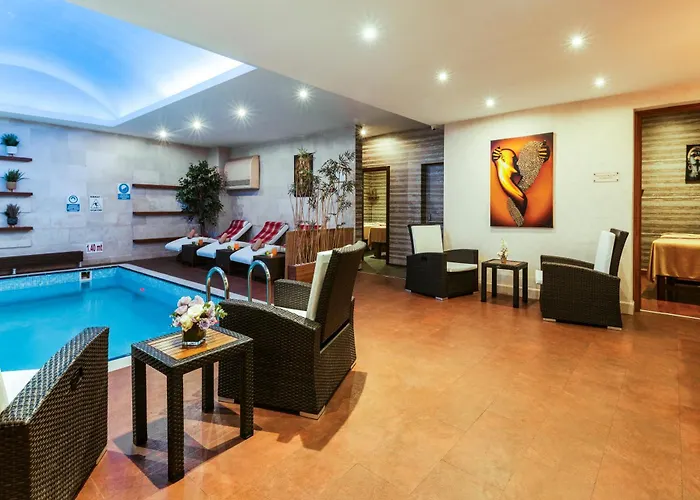 Hotel Palazzo Donizetti Istanbul, Tapestry Collection By Hilton