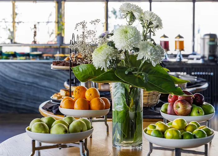 Hotel Palazzo Donizetti Istanbul, Tapestry Collection By Hilton