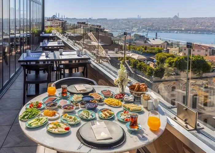 Palazzo Donizetti Istanbul, Tapestry Collection By Hilton Hotel Istanbul