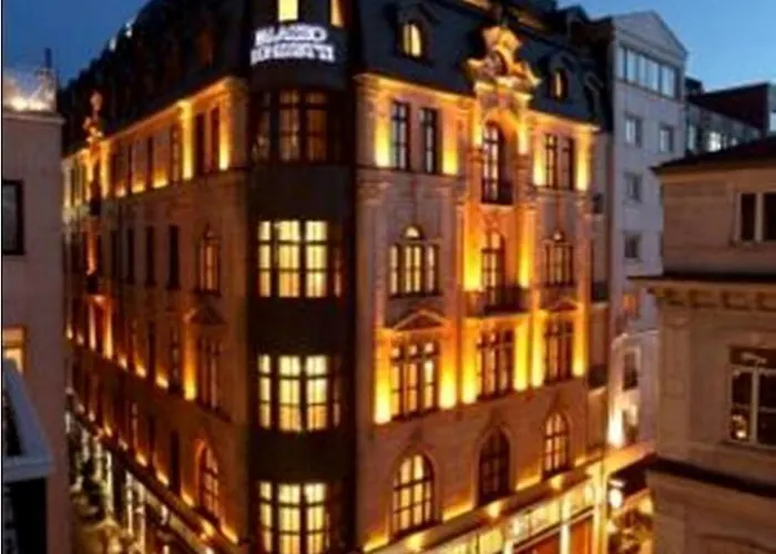 Palazzo Donizetti Istanbul, Tapestry Collection By Hilton