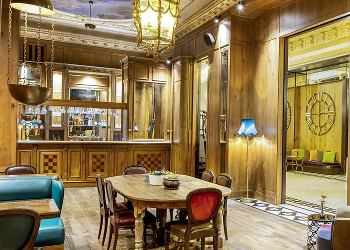 Palazzo Donizetti Istanbul, Tapestry Collection By Hilton Hotel Istanbul