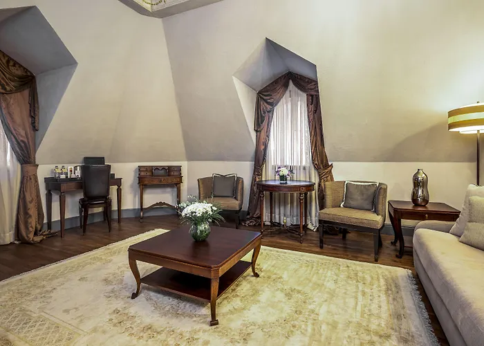 Palazzo Donizetti Istanbul, Tapestry Collection By Hilton Hotel Istanbul