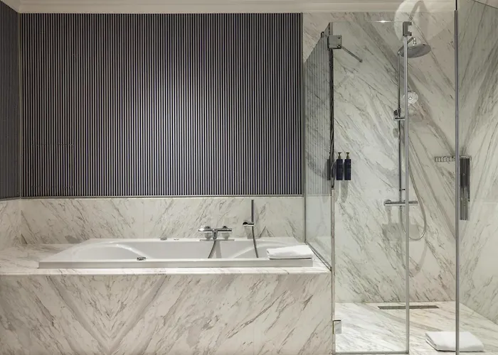 Palazzo Donizetti Istanbul, Tapestry Collection By Hilton