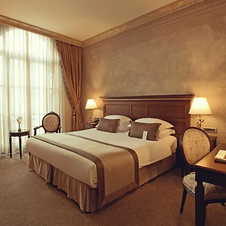 Отель Palazzo Donizetti Istanbul, Tapestry Collection By Hilton